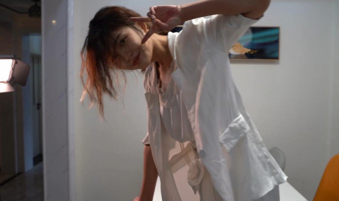 —享受在女神脚下的日子 YC-220705-5