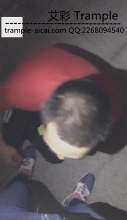 VIVI户外调教鞋奴