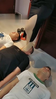 【咩主】3个前任跑过来当狗 bf18367