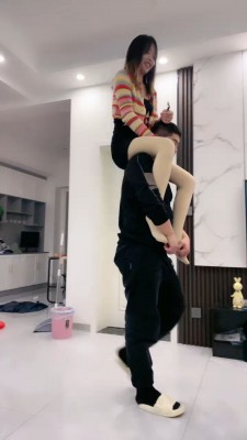 【ccyouer】高贵女儿调兄弟狗 bf22520