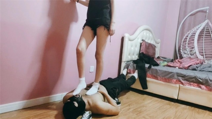 冷美超脏帆布鞋鞋底调教 TTTIO-230118