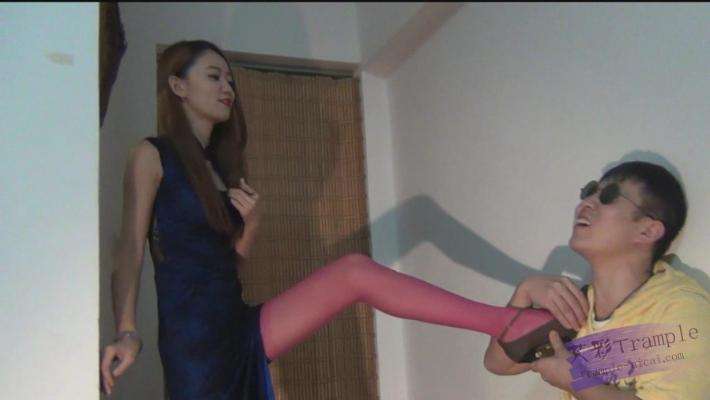 狠辣的富家小姐