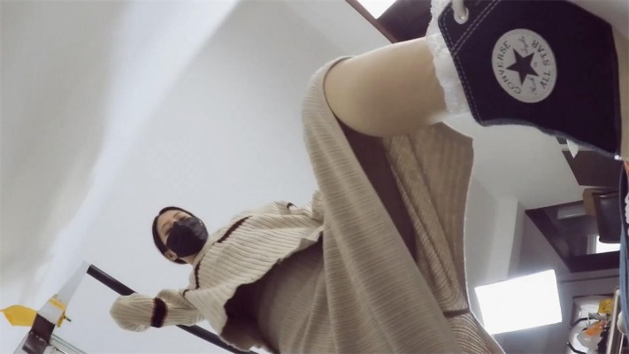 【婧児小主】晓G全语言脏帆布鞋和白袜踩头顶踩脖子 踩踹审讯 GP824F YC-220523-5_HD绳艺资源