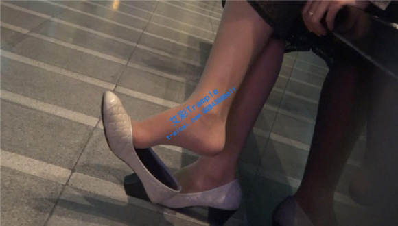 超级街拍！丝袜美脚第一季06（此集精彩纷呈！）