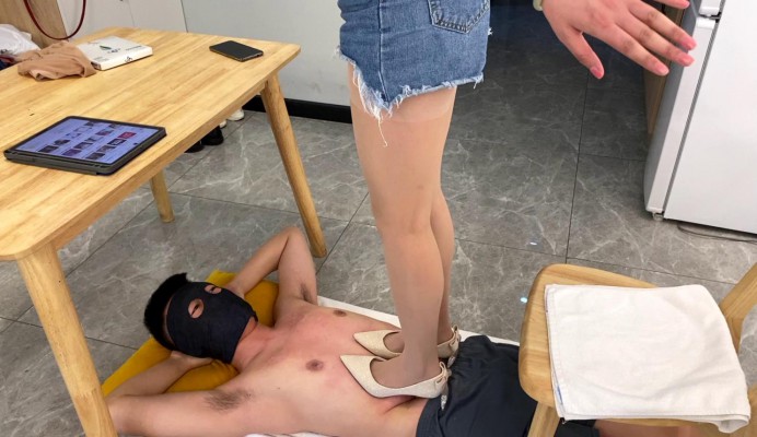 椅子下的工具人-高跟踩踏篇 YC-211006-5