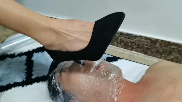 安然小白鞋踩晕贱狗 YC-211109-6