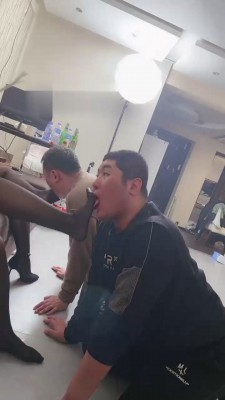 【晴儿】姐妹呕吐物/踩踏/鞭打/踩踏双奴【双视角版】 bf21791