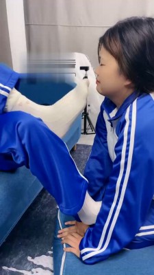 【ccyouer】女奴-坏学生妹玩sm游戏 bf21921