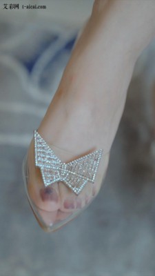 曼禾女王性感高跟美脚第一视角羞辱 bf1169