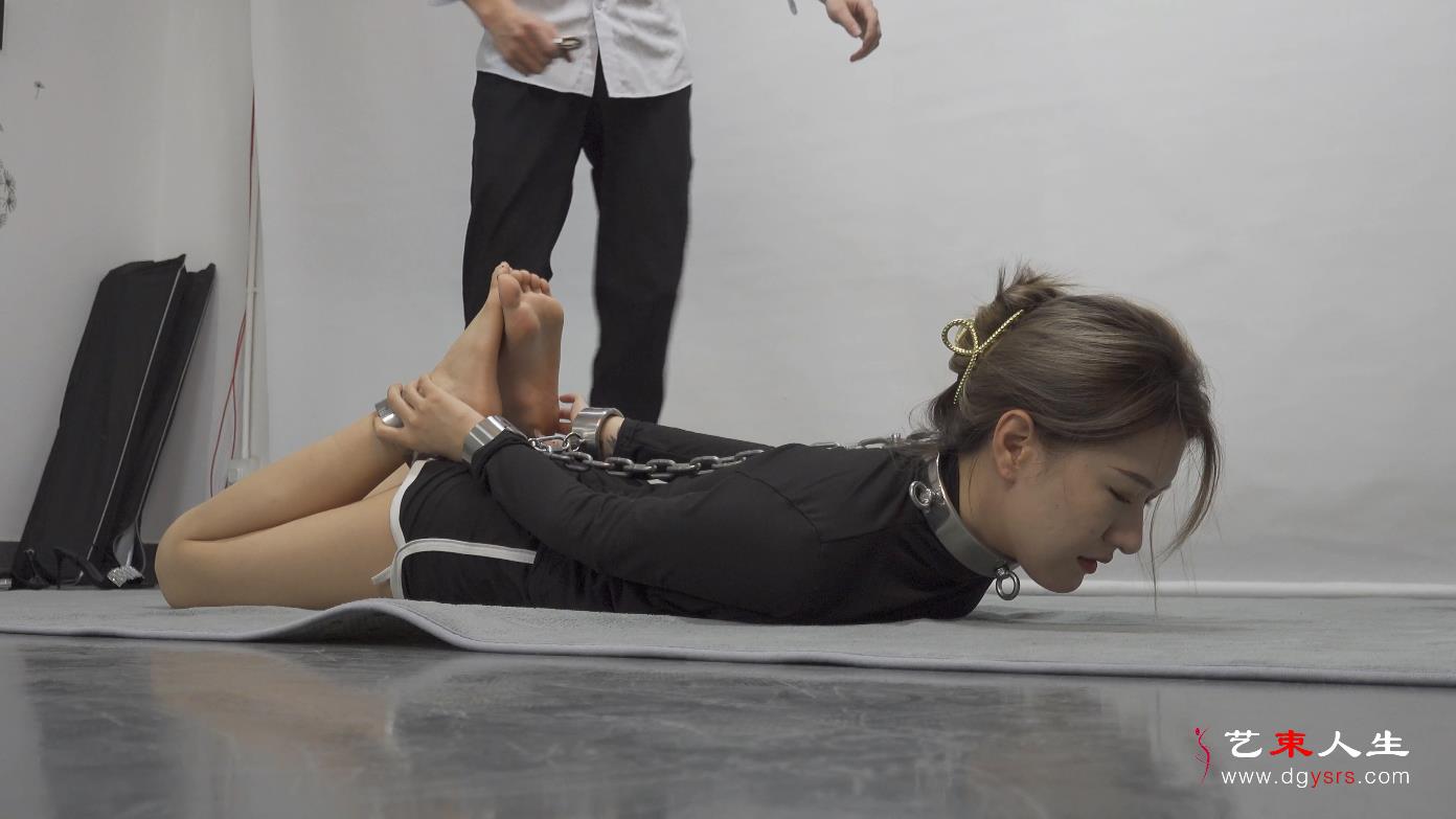 【艺束人生】2022_41期视频  模特金靖女仆训练2