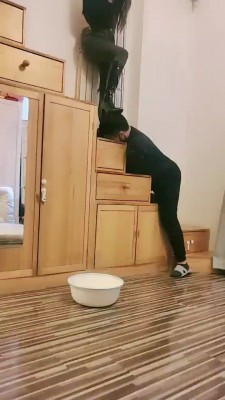 【文文文】圈养奴偷懒的下场【双视角版】 bf19690_HD绳艺资源