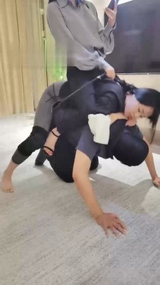 【药神】情侣奴下跪犯贱 bf18296