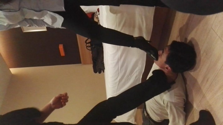 二位少妇第一次虐奴 YC-220906-3