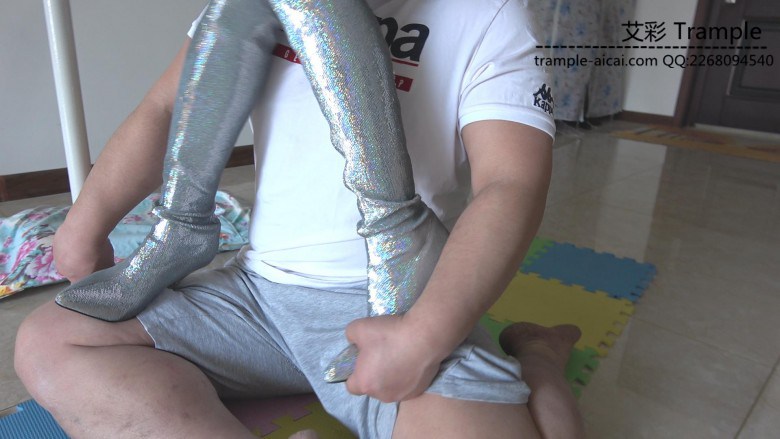 冷柔银色长靴致命腾空坐脸窒息