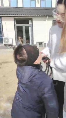 【辰辰】冰天雪地户外遛狗骑马 bf23262