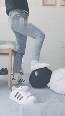 【灵竹】迷恋小白鞋棉袜的狗 bf21945