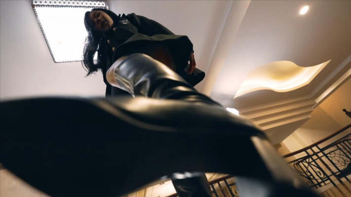 〔Magic︱Mirror 魔镜少女〕—星奈长靴暴踩跟踪狂 MM-230424