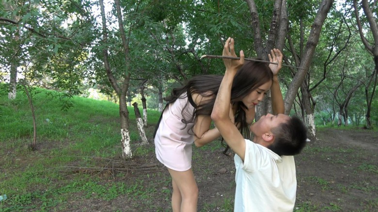 冷柔户外教育学生狗