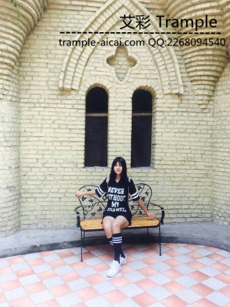 剧情美女休闲板鞋羞辱踩踏偷鞋贼_HD绳艺资源