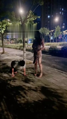 【莫莉】模特S户外抓住偷拍狗 bf17495