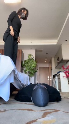 【朱砂痣】骑马/吃鼻屎/圣水/踩踏 bf20350