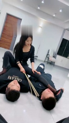 【麋鹿银儿】群调-当着素人闺蜜面调狗 bf22141