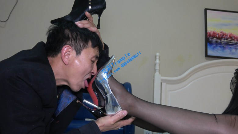 【冷柔】姐妹花暴揍偷鞋老头