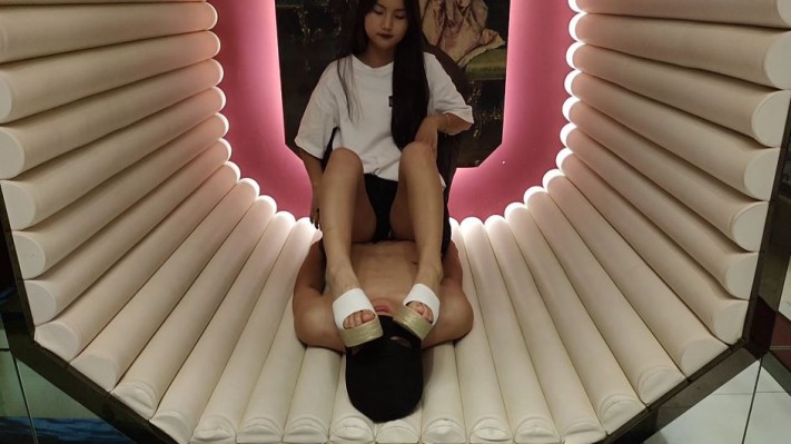 梦晨女王恋足口水调教 YC-220910