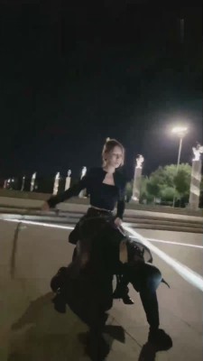 【妮可】御姐户外遛废物狗 bf17788