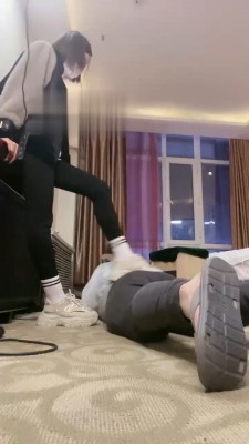 【秋秋】运动鞋棉袜全体重踩踏 bf21835