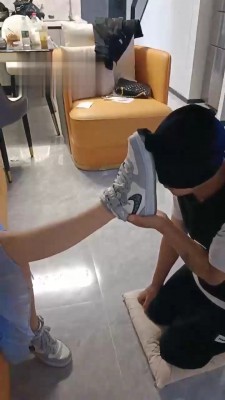 【木秋S】运动后脏臭鞋袜羞辱哥哥 bf17502_HD绳艺资源