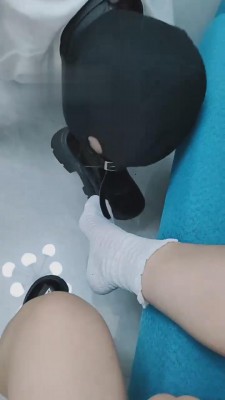 【苏可儿】萝莉主皮鞋白袜辱狗 bf15658