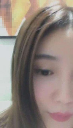 vivi女神最新玩弄淫荡男女奴践踏吃口水_HD绳艺资源