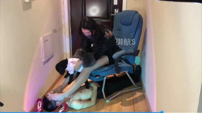 【御航S】：翻拍（Weronika）无意识踩踏の脸脚垫