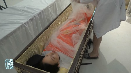 芳草冰视 不愿瞑目的女J