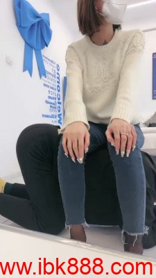 【秋秋】高跟黑丝恋足/口吐食物喂食/圣水 bf23587