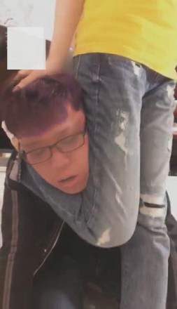 【VIVI】剧情:不良女学生戏弄家教