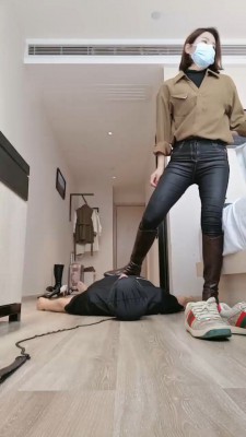 【芊兮殿下】迟到了被主人惩罚 bf21765