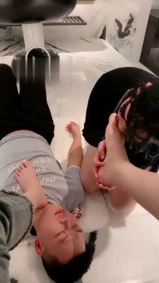 【上海赵丽颖】精彩!超美车模羞辱情侣奴/奴下奴 bf21960