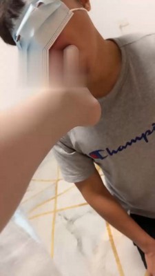 【木秋】肉丝羞辱恋足奶狗 bf17670