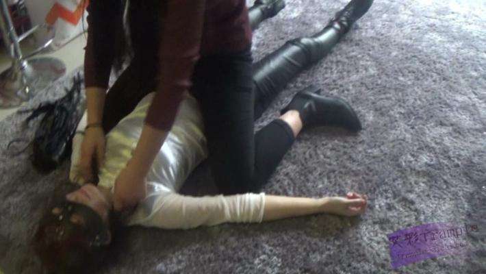 女女剧情羞辱骑马虐屯