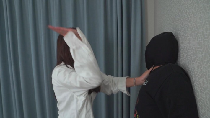 5位圈外小白扇m耳光 YC-220206