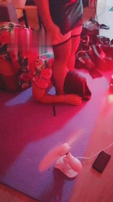 【丹主母狗】母狗犯贱伺候 bf15549