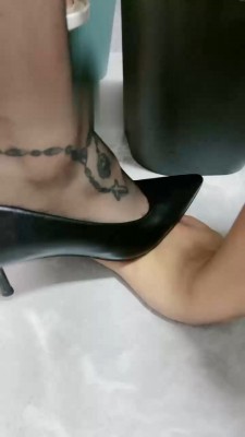 【小祖宗】空姐制服下班辱家奴 bf19342