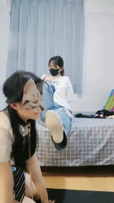 【暴力美学】闺蜜母畜-腿绞窒息/卡脖子窒息 bf17796