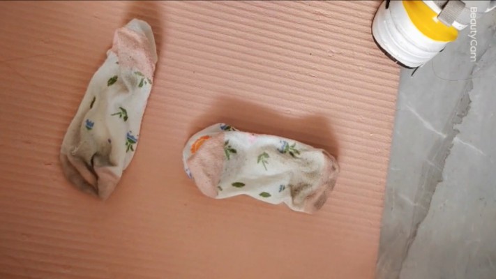 道服萌妹原味袜子踩踹狗挡 pov跺狗脸