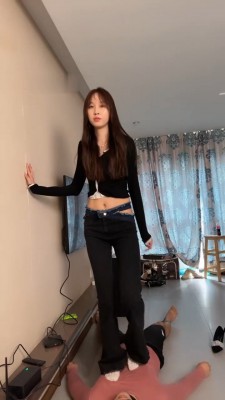 【二宝】二号高跟舞中漫步调教贱狗 bf15131