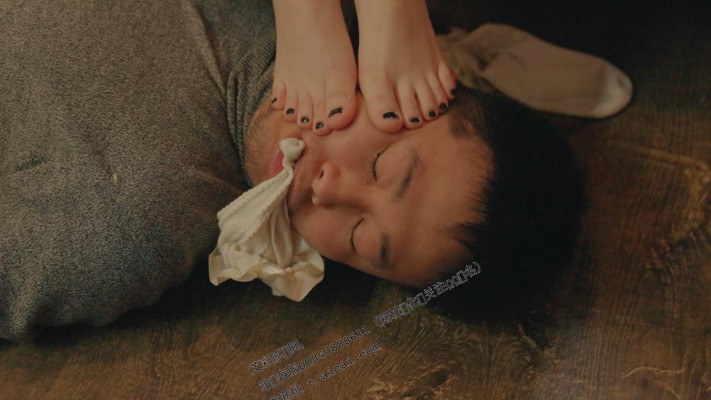 【第5风格】脚深喉，脚插嘴几乎擦吐 YC-230112-3