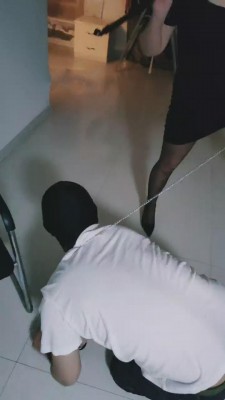 【彤彤】重度鞭打虐待恋足狗 bf11981