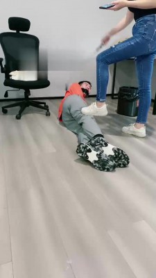 【柚子猫】绳艺技巧训练踩踏羞辱贱狗 bf18875_HD绳艺资源